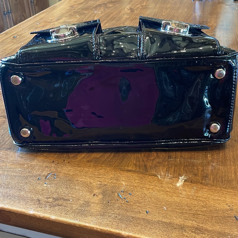 MARC JACOBS Black Patent Multi Pocket Bag Hobe - Picture 3 of 12